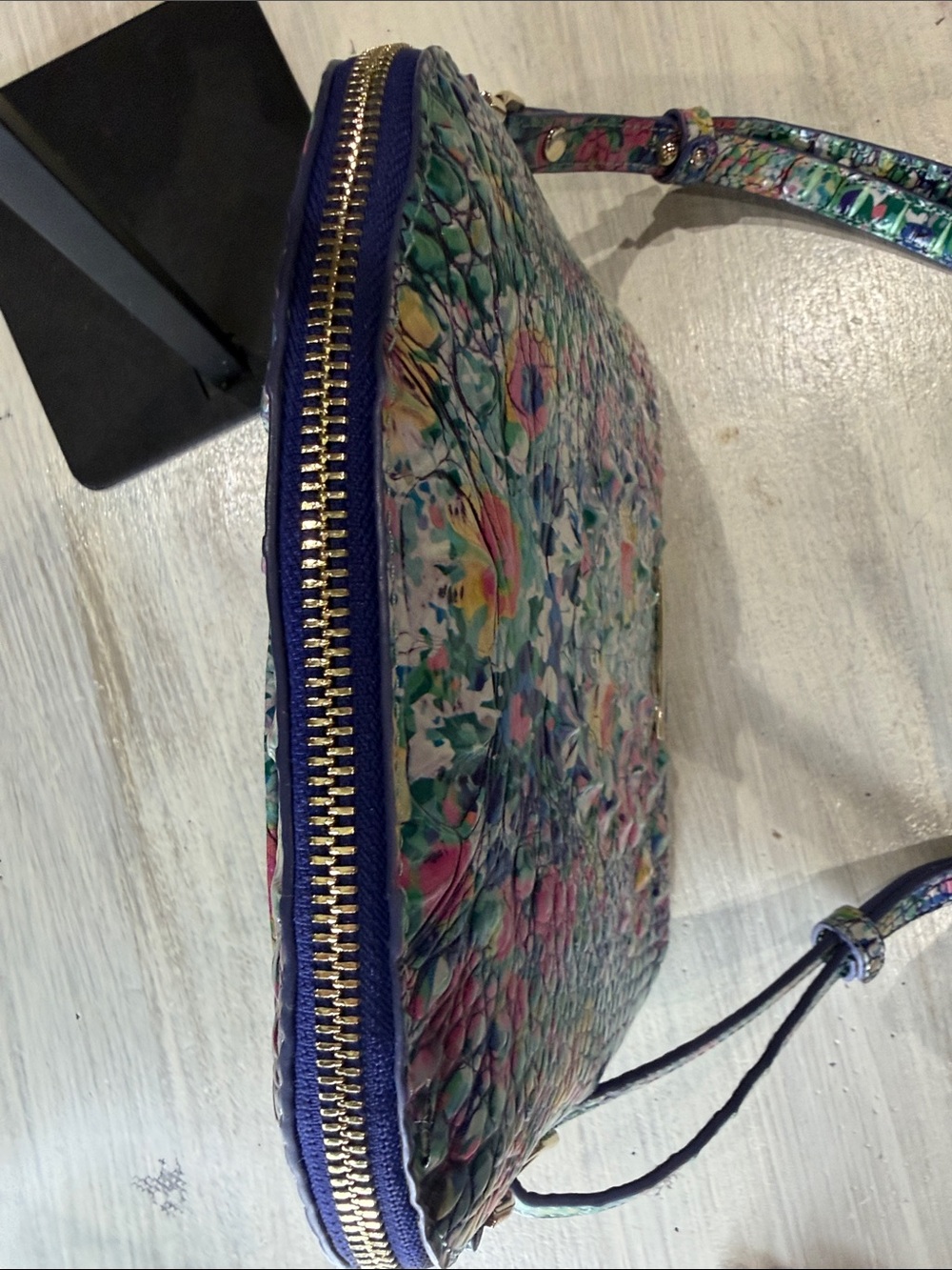 Brahmin Small Georgina Ditsy Spring Melbourne Daisy Embossed Leather Crossbody - Picture 6 of 12